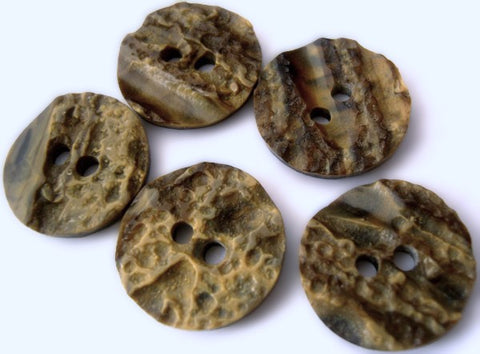 B4547 18mm Browns and Aaran Textured Stone Effect 2 Hole Button