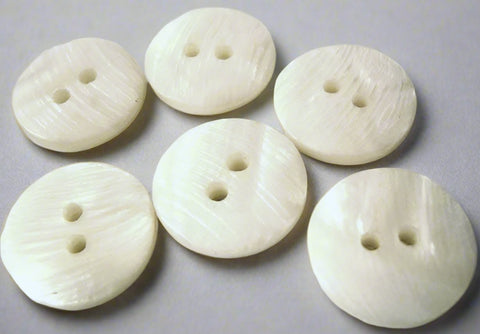 B4549 18mm Ivory Ribbed Textured Shell Effect 2 Hole Button