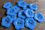 B16822 20mm Blue Gloss Acrylic Flower Shape Novelty 2 Hole Button