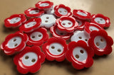 B7890 20mm Red-White Gloss Daisy Shape 2 Hole Button