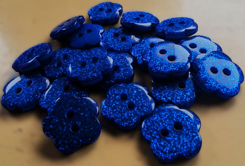 B8267 15mm Royal Blue Glittery Flower Shape 2 Hole Button