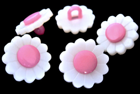 B8409 15mm White and Pink Daisy Flower Design Acylic Shank Button