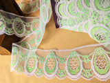 L240 66mm White and Bright Green Flat Lace