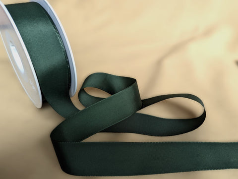 R0459 25mm Forest Green Nylon Taffeta Seam Binding Ribbon by Berisfords