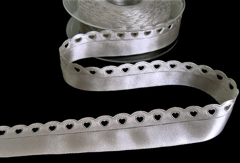 R9421 24mm Silver Grey Satin Love Lace Heart Ribbon by Berisfords