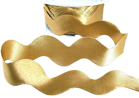 RIC151 30mm Honey Gold Satin Ric Rac Ribbon Braid by Berisfords