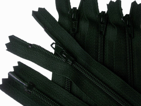 Z4197 YKK 30cm Forest Green Nylon No.3 Closed End Zip