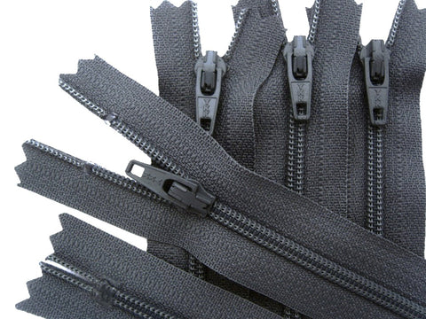 Z4208 YKK 41cm Mid Grey Nylon No.3 Closed End Zip