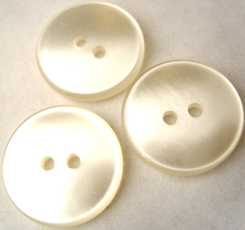 B1685 19mm Bridal White Pearlised Polyester 2 Hole Button - Ribbonmoon