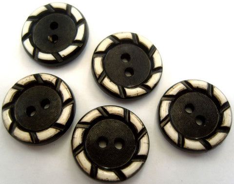 B2250 18mm Black 2 Hole Button with Natural White Grooved Rim - Ribbonmoon