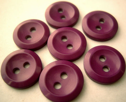 B14976 12mm Pale Purple Gloss 2 Hole Button