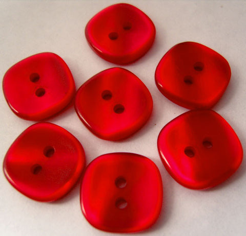 B15784 15mm Cardinal Red Pearlised Surface Shimmery 2 Hole Button