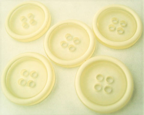 B3013 19mm Ivory-Bridal White Tinted Translucent 4 Hole Button