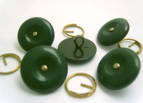 B4472 19mm Deep Green Chefs Button with a Removeable Split Ring