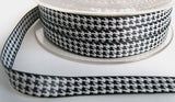 R2198 10mm Black and White Gingham Ribbon