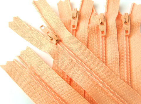 Z1209 YKK 51cm Peach Melba Nylon No.3 Closed End Zip