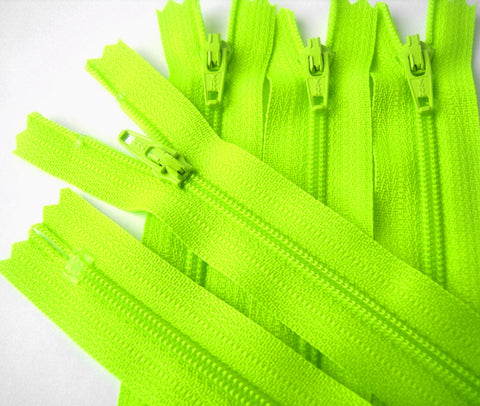 Z4408 YKK 23cm Fluorescent Green Nylon No.3 Closed End Zip