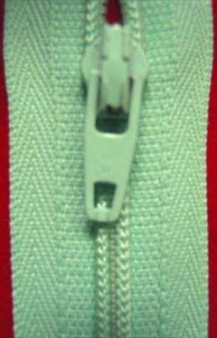 Z1971 YKK 15cm Spearmint Green Nylon No.3 Closed End Zip - Ribbonmoon