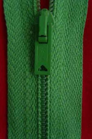 Z0456 41cm Pastel Emerald Green Nylon No.3 Closed End Zip - Ribbonmoon