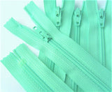 Z1223 YKK 56cm Aqua Nylon No.3 Closed End Zip